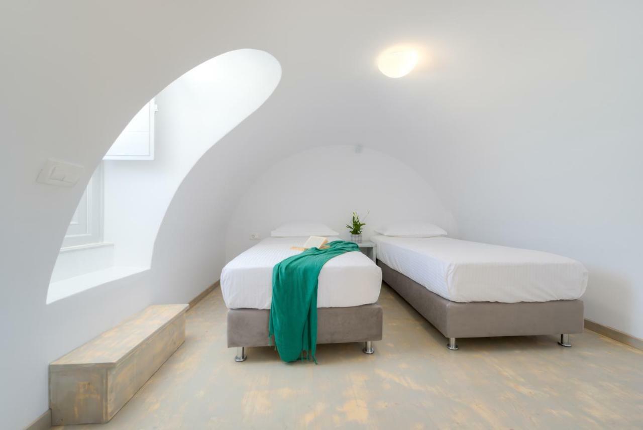 Crystal Villas Santorini Vothon Bagian luar foto